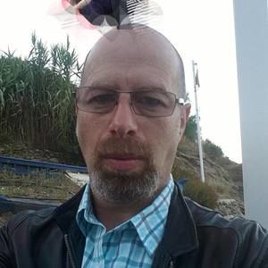 Meet your Posher, Gary